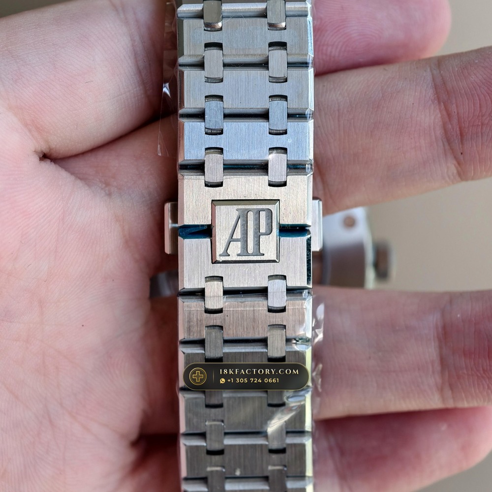 Audemars Piguet Royal Oak Double Balance Wheel Openworked 41mm Baguette Blue Topaz Bezel 18K White Gold Ref. 15412BC.TO.1220BC.01 — XRF Certified Edition — Studio Gallery Plate XV in 18K White Gold Au750 (224.8g Verified Mass, Audemars Piguet Cal. 3132 Dual-Balance Openworked)