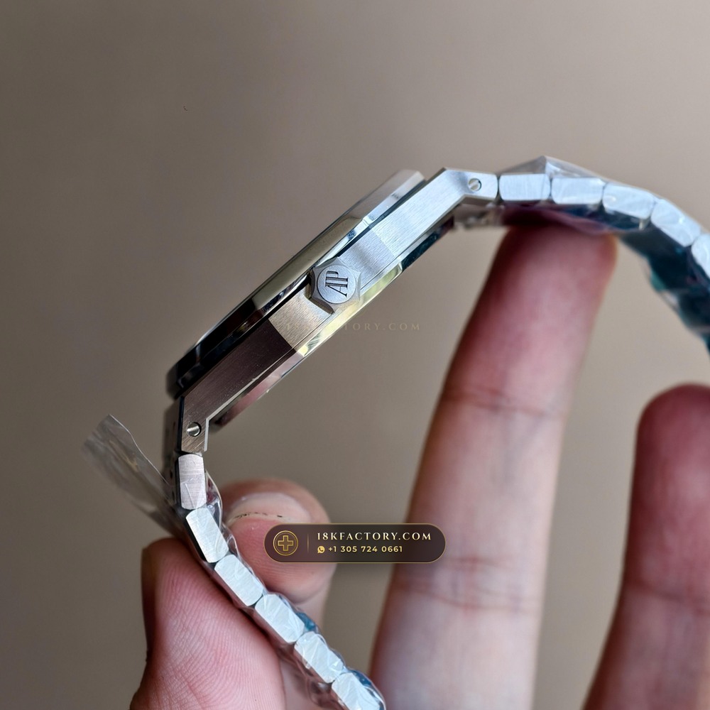 Audemars Piguet Royal Oak Double Balance Wheel Openworked 41mm Baguette Blue Topaz Bezel 18K White Gold Ref. 15412BC.TO.1220BC.01 — XRF Certified Edition — Studio Gallery Plate IX in 18K White Gold Au750 (224.8g Verified Mass, Audemars Piguet Cal. 3132 Dual-Balance Openworked)