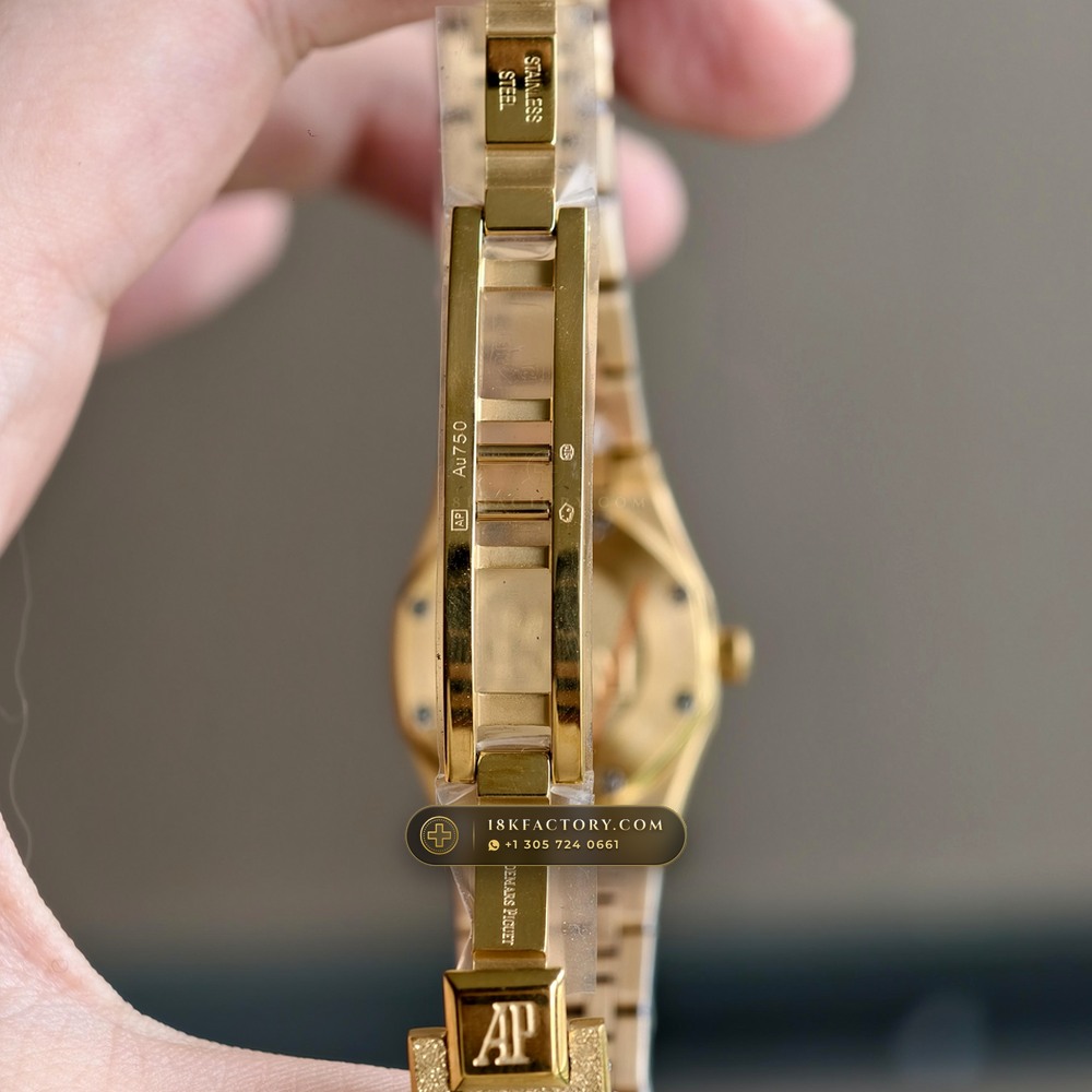 Audemars Piguet Royal Oak Mini Frosted Gold 23mm 18K Yellow Gold Ref. 67630BA.GG.1312BA.01 — XRF Certified Edition — Studio Gallery Plate VII in 18K Yellow Gold Au750 (73.1g Verified Mass, Audemars Piguet Cal. 2730)