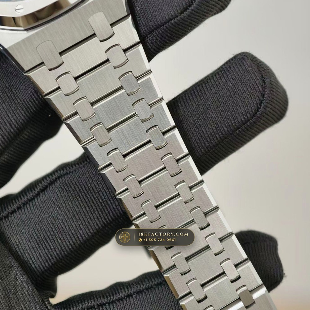 Audemars Piguet Royal Oak Selfwinding 41mm Custom SW Dial Ref. 15500ST — XRF Certified Edition — Studio Gallery Plate VII in 904L Stainless Steel Custom Architecture (166.6g Verified Mass, Audemars Piguet Cal. 4302 - 70h Power Reserve)