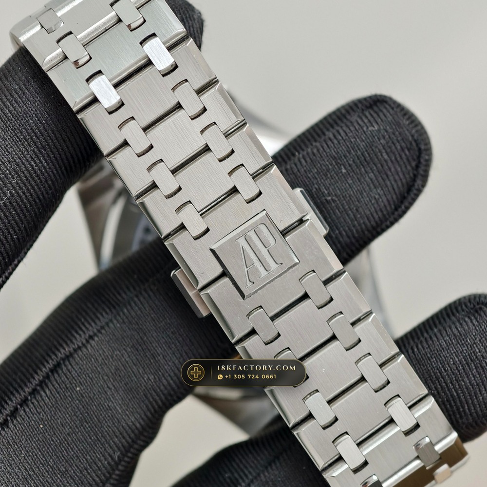 Audemars Piguet Royal Oak Selfwinding 41mm Chronometer Regulated Spec Ref. 15510ST — XRF Certified Edition — Studio Gallery Plate VIII in 904L Stainless Steel Custom Architecture (166.4g Verified Mass, Audemars Piguet Cal. 4302 - 70h Power Reserve)