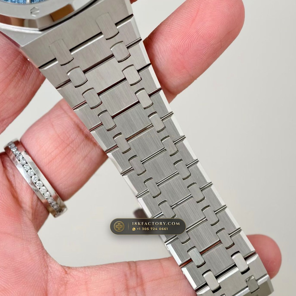 Audemars Piguet Royal Oak Selfwinding 41mm Sapphire Caseback Spec Ref. 15510ST — XRF Certified Edition — Studio Gallery Plate VIII in 904L Stainless Steel Custom Architecture (166.1g Verified Mass, Audemars Piguet Cal. 4302 - 70h Power Reserve)
