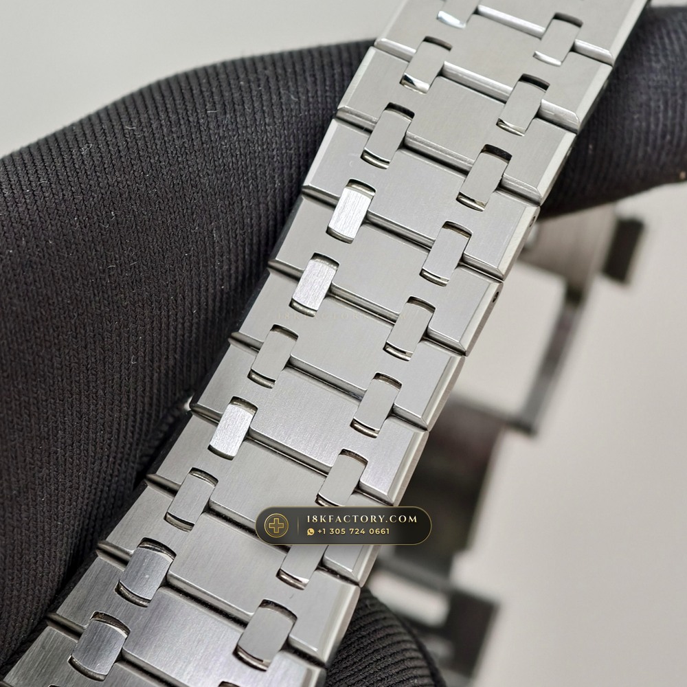 Audemars Piguet Royal Oak Selfwinding Chronograph 41mm Hand-Chamfered Bevel Spec Ref. 26240ST — XRF Certified Edition — Studio Gallery Plate VIII in 904L Stainless Steel Custom Architecture (180.3g Verified Mass, Audemars Piguet Cal. 4401 Flyback Chronograph)