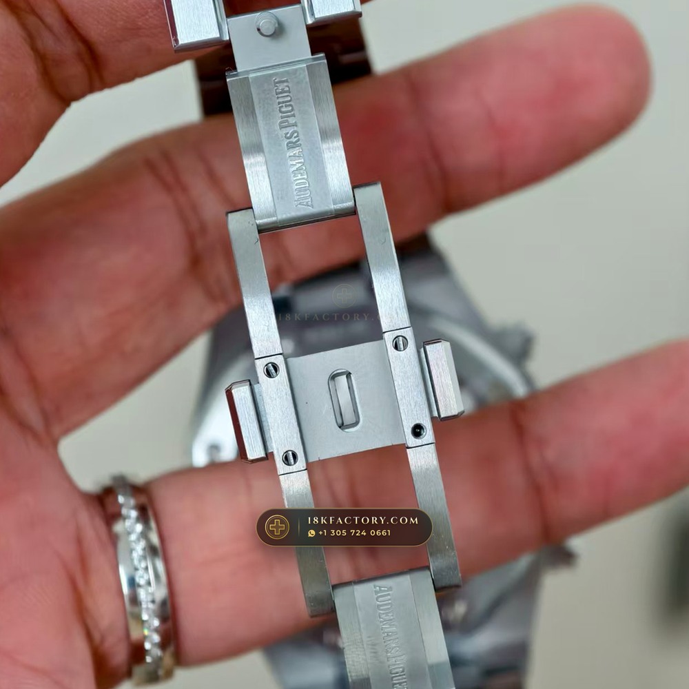 Audemars Piguet Royal Oak Selfwinding Chronograph 41mm Master Watchmaker Spec Ref. 26240ST — XRF Certified Edition — Studio Gallery Plate VIII in 904L Stainless Steel Custom Architecture (180.9g Verified Mass, Audemars Piguet Cal. 4401 Flyback Chronograph)