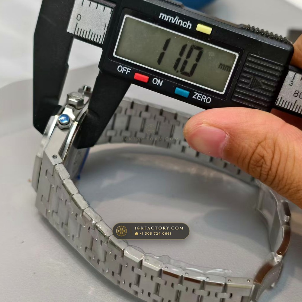 Audemars Piguet Royal Oak Selfwinding Chronograph 41mm Master Watchmaker Spec Ref. 26331ST — XRF Certified Edition — Studio Gallery Plate VIII in 904L Stainless Steel Custom Architecture (180.4g Verified Mass, Audemars Piguet Cal. 2385 Column-Wheel Chronograph)