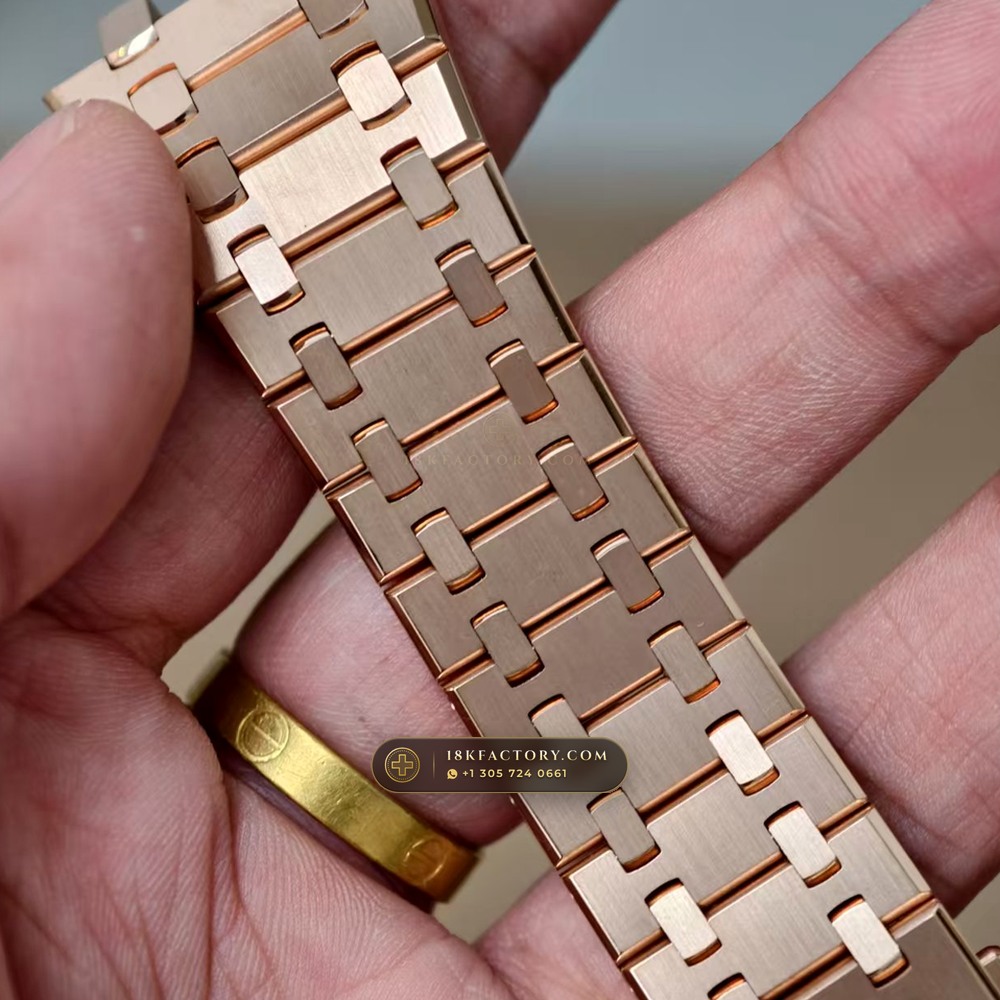 Audemars Piguet Royal Oak Selfwinding Chronograph 41mm 18K Rose Gold Deep Crystal Optics Ref. 26240OR — XRF Certified Edition — Studio Gallery Plate IX in 18K Rose Gold Au750 (158.4g Verified Mass, Audemars Piguet Cal. 4401 Flyback Chronograph)