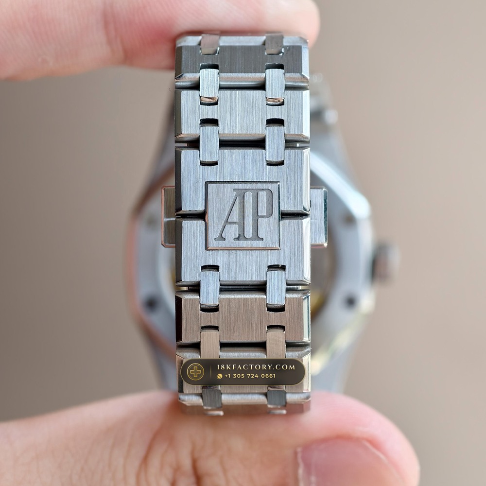 Audemars Piguet Royal Oak Selfwinding 37mm Ref. 15450ST — XRF Certified Edition — Studio Gallery Plate VIII in 904L Stainless Steel Custom Architecture (132.7g Verified Mass, Audemars Piguet Cal. 3120 / Cal. 5900)