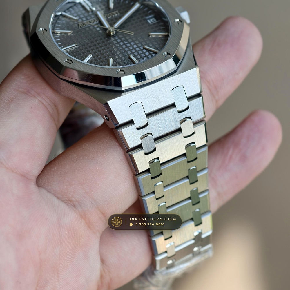 Audemars Piguet Royal Oak Selfwinding 41mm Custom Tapestry Dial Deep Crystal Optics Ref. 15510ST — XRF Certified Edition — Studio Gallery Plate VIII in 904L Stainless Steel Custom Architecture (166.4g Verified Mass, Audemars Piguet Cal. 4302 - 70h Power Reserve)