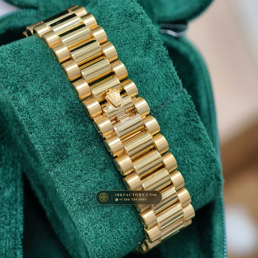 Rolex Day-Date 36 Iridescent Natural Mother-of-Pearl Dial 18K Yellow Gold Ref. 128238 — XRF Certified Edition — Studio Gallery Plate VII in 18K Yellow Gold Au750 (183.4g Verified Mass, Rolex Manufacture Cal. 3255 - 70h Power Reserve)