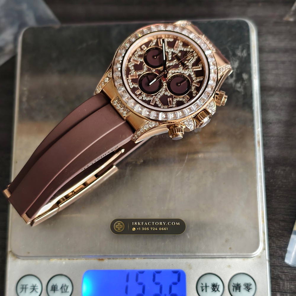 Rolex Cosmograph Daytona Giraffe Off-Catalogue Diamond Edition 18K Everose Gold Ref. 126555TBR — XRF Certified Edition — Studio Gallery Plate IX in 18K Rose Gold Au750 (216.4g Verified Mass, Rolex Manufacture Cal. 4131 - 72h Power Reserve)