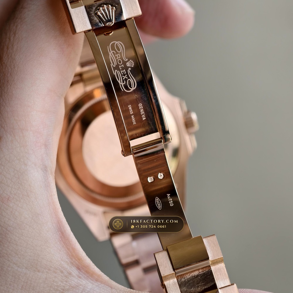 Rolex GMT-Master II Golden Chatoyant Tiger Eye Dial 18K Everose Gold Ref. 126715CHNR — XRF Certified Edition — Studio Gallery Plate VII in 18K Rose Gold Au750 (225.4g Verified Mass, Rolex Manufacture Cal. 3285 - 70h Power Reserve)