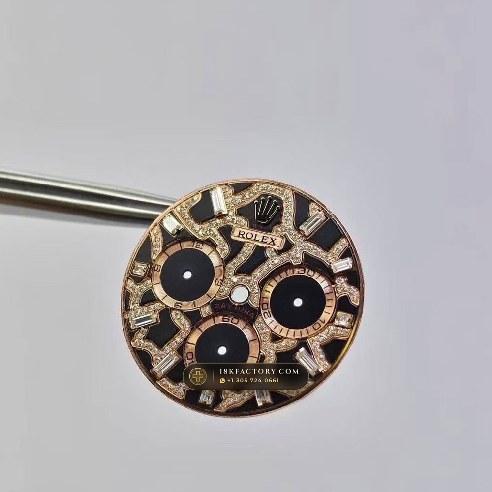 Rolex Cosmograph Daytona Giraffe Off-Catalogue Diamond Edition 18K Everose Gold Geneva Atelier Spec Ref. 126555TBR — XRF Certified Edition — Studio Gallery Plate XI in 18K Rose Gold Au750 (216.3g Verified Mass, Rolex Manufacture Cal. 4131 - 72h Power Reserve)